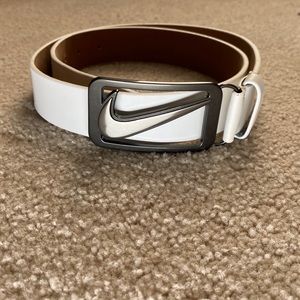Nike men’s golf belt “Genuine Leather” white